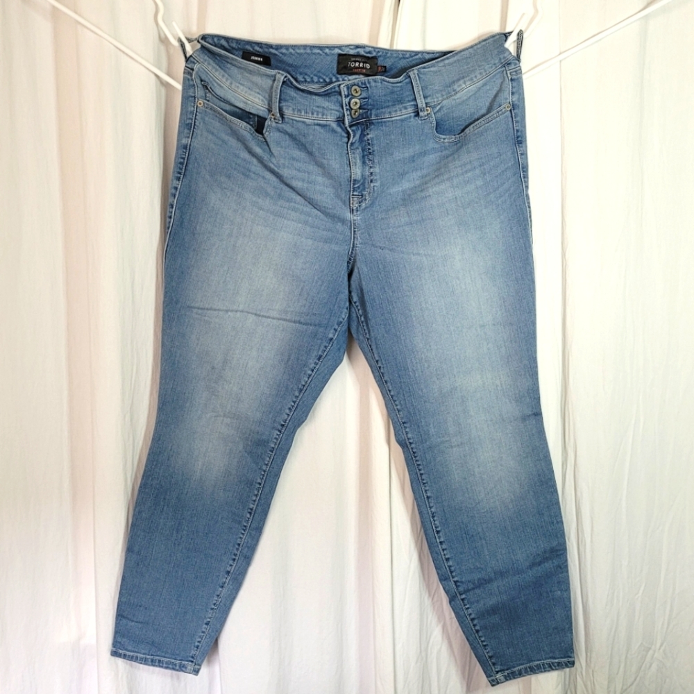 Premium Lightwash Torrid Skinny Jeggings